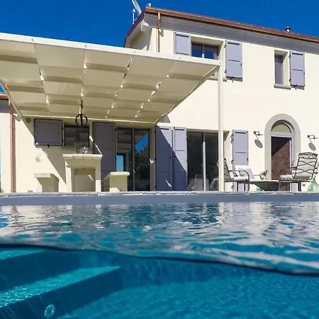 Villa Mia 6, Emma Mercato Saraceno