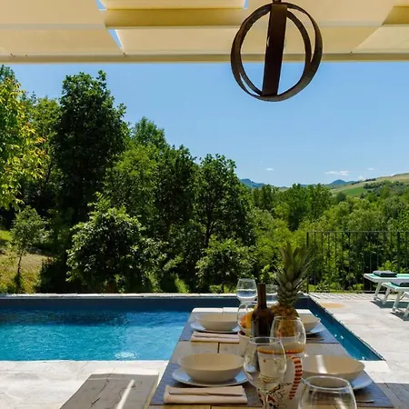 Mia 6, Emma Mercato Saraceno