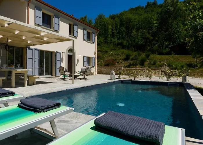 Mia 6, Emma Mercato Saraceno