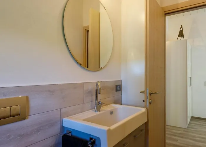 Mia 6, Emma Villa Mercato Saraceno